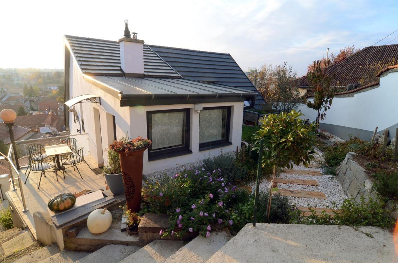 Filia Apartman Eger Bagian luar foto