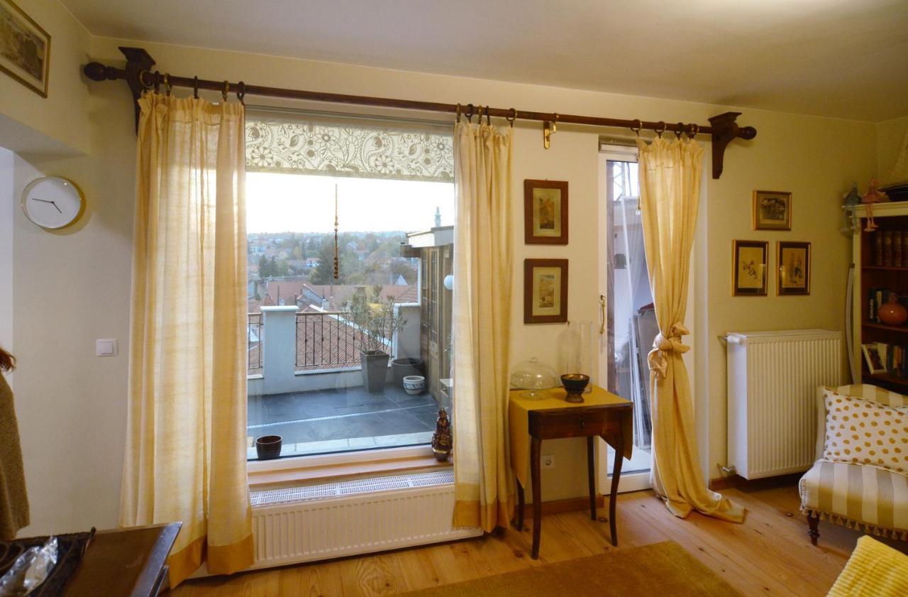 Filia Apartman Eger Bagian luar foto