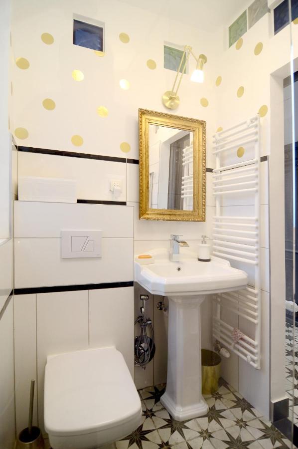 Filia Apartman Eger Bagian luar foto